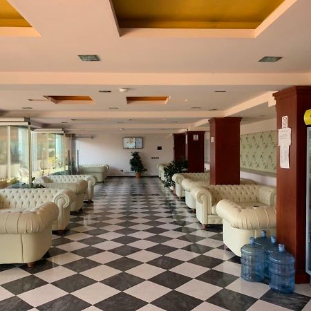 Hotel Ferrara Дуррес Экстерьер фото