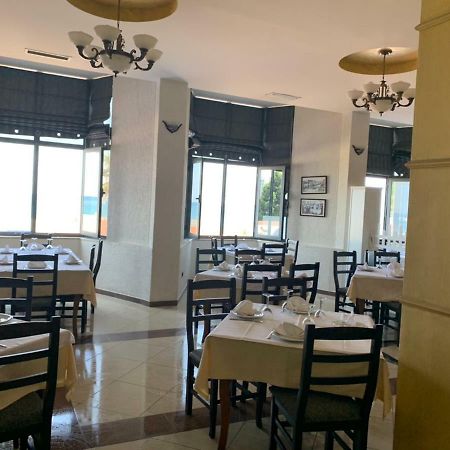 Hotel Ferrara Дуррес Экстерьер фото